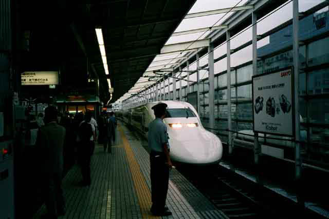 J_Day6_bulletTrainHome_